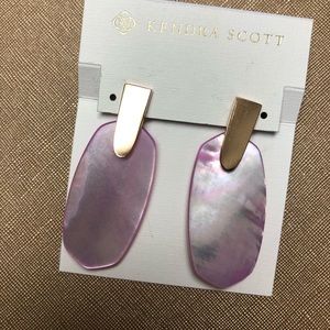 Kendra scott drop earrings
